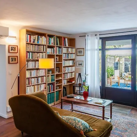 Maison Blanche Ним